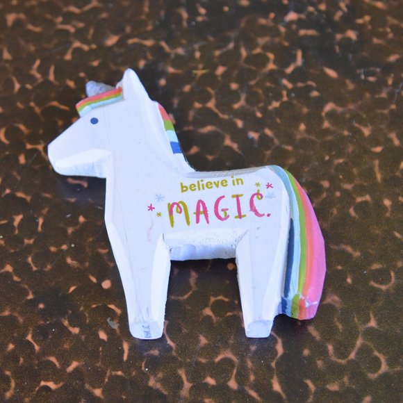 Mudworks Pottery Elwood the Unicorn Planter with Unicorn ornament - Picture 10 of 12